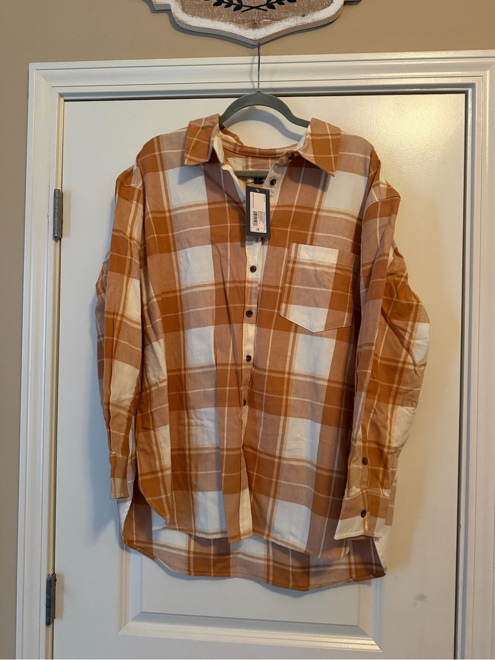 NWT Universal Thread Plaid Button-Up Shirt in Mustard and White